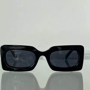 Le Specs Oh Damn sunglasses